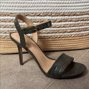 Lauren RL Olive Green Croc-Embossed Heels 8.5